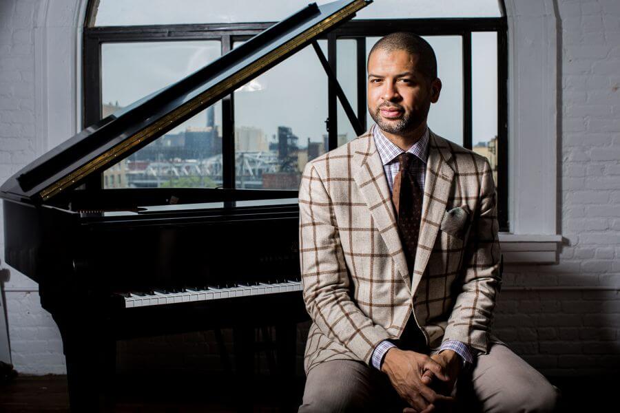 1460100250_JASON_MORAN_byClayPatrickMcBride