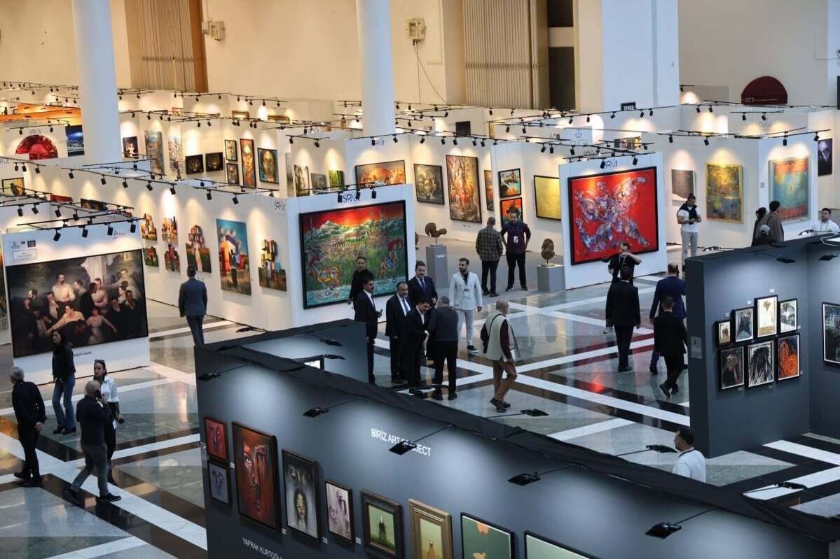 ARTNOUVA SANAT FUARI 3.KEZ KAPILARINI AÇTI!